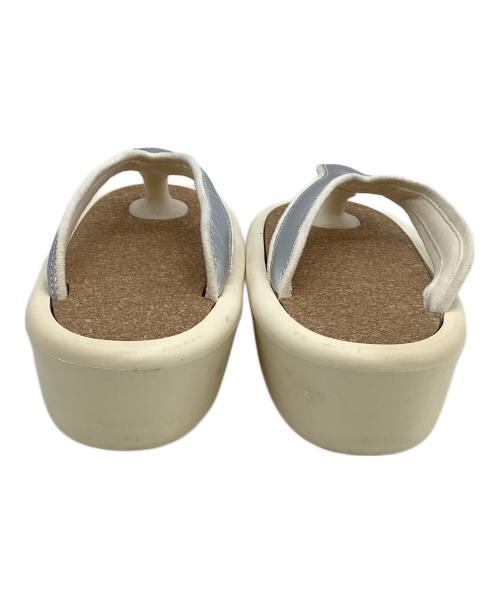 JOJO（ジョジョ）JOJO (ジョジョ) 厚底サンダル アイボリー サイズ:表記なしの古着・服飾アイテム
