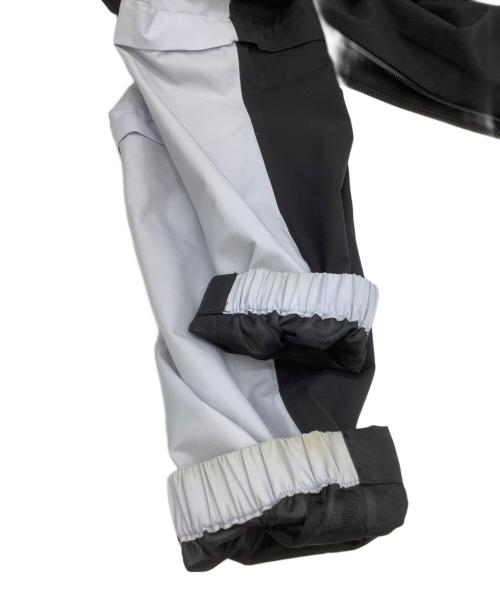 DESCENTE GOLF（デサントゴルフ）DESCENTE GOLF (デサントゴルフ) レインジャケット ブラック×ホワイト サイズ:Mの古着・服飾アイテム