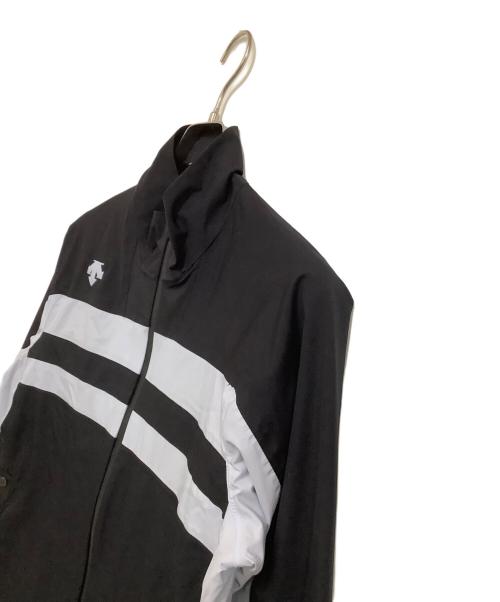DESCENTE GOLF（デサントゴルフ）DESCENTE GOLF (デサントゴルフ) レインジャケット ブラック×ホワイト サイズ:Mの古着・服飾アイテム