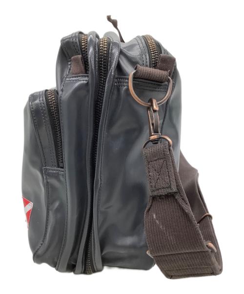 LUGGAGE LABEL（ラゲッジ レーベル）LUGGAGE LABEL (ラゲッジ レーベル) ショルダーバッグ LINER 赤バッテン グレーの古着・服飾アイテム