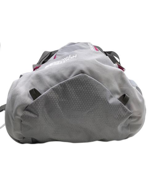 THE NORTH FACE（ザ ノース フェイス）THE NORTH FACE (ザ ノース フェイス) バックパック  Terra 55 グレー×ピンクの古着・服飾アイテム