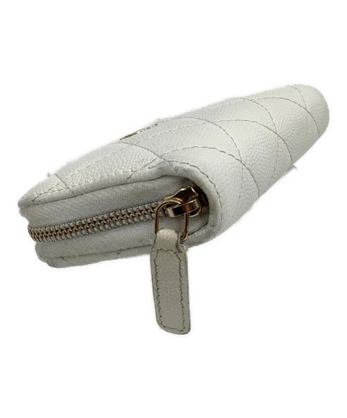 CHANEL（シャネル）CHANEL (シャネル) コインケース ホワイトの古着・服飾アイテム