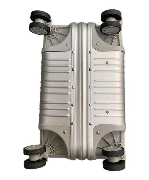 Mercedes Benz（メルセデスベンツ）Mercedes Benz (メルセデスベンツ) キャリーバッグ　32L シルバーの古着・服飾アイテム