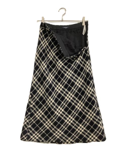 BURBERRY LONDON（バーバリーロンドン）BURBERRY LONDON (バーバリーロンドン) スカート ブラック×ホワイト サイズ:36の古着・服飾アイテム