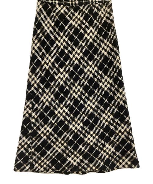 BURBERRY LONDON（バーバリーロンドン）BURBERRY LONDON (バーバリーロンドン) スカート ブラック×ホワイト サイズ:36の古着・服飾アイテム