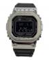 CASIO (カシオ) デジタルウォッチ G-SHOCK ブラック×シルバー：30000円