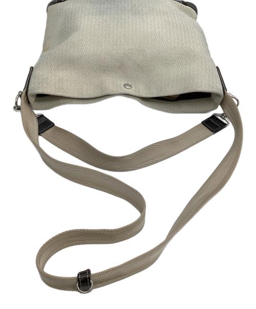 WILDSWANS（ワイルドスワンズ）WILDSWANS (ワイルドスワンズ) 2WAYショルダーバッグ アイボリー×ブラウンの古着・服飾アイテム