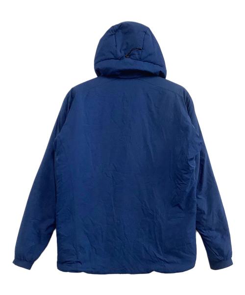 ARC'TERYX（アークテリクス）ARC'TERYX (アークテリクス) 中綿ジャケット 	atom ar hoody ブルー サイズ:Mの古着・服飾アイテム