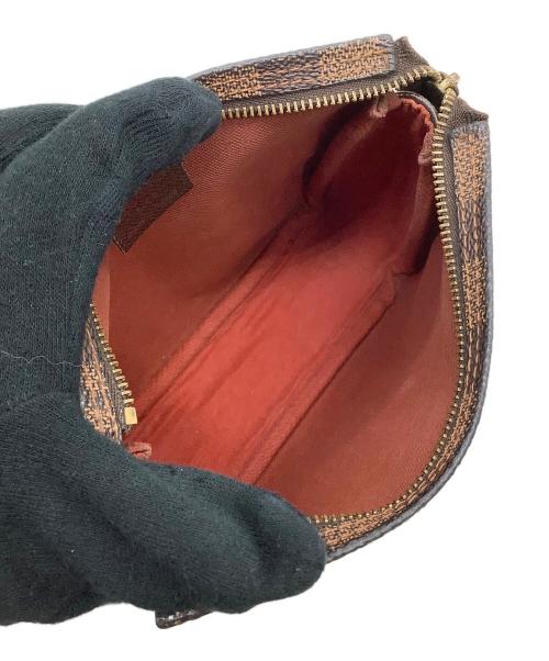 LOUIS VUITTON（ルイ ヴィトン）LOUIS VUITTON (ルイ ヴィトン) ハンドポーチ　ダミエ　トゥルース・メイクアップ ブラウンの古着・服飾アイテム