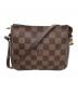 LOUIS VUITTON（ルイ ヴィトン）の古着「ハンドポーチ　ダミエ　トゥルース・メイクアップ」｜ブラウン