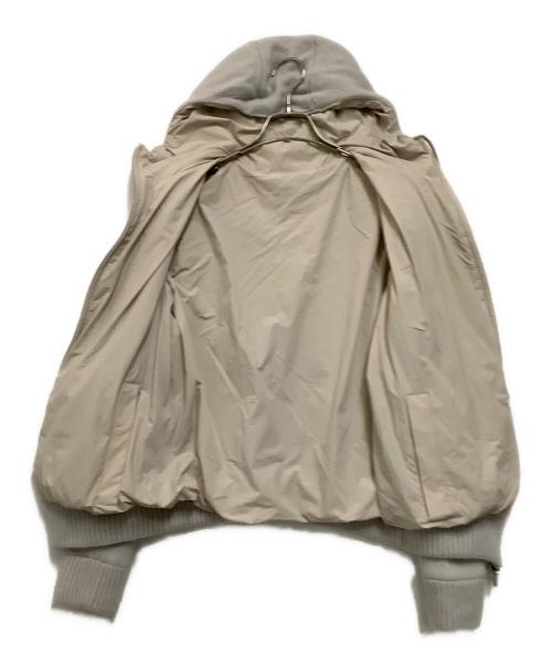 HERNO（ヘルノ）HERNO (ヘルノ) リバーシブルニットジャケット　秋冬物 ライトグレー サイズ:46の古着・服飾アイテム