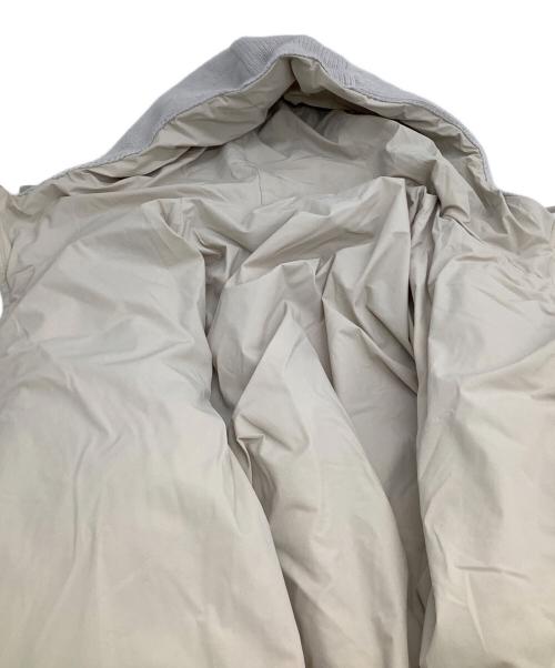 HERNO（ヘルノ）HERNO (ヘルノ) リバーシブルニットジャケット　秋冬物 ライトグレー サイズ:46の古着・服飾アイテム