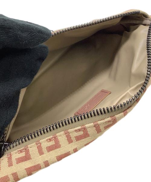 FENDI（フェンディ）FENDI (フェンディ) ポーチ ズッキーノ ベージュの古着・服飾アイテム