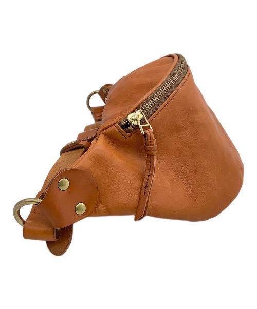 SLOW（スロウ）SLOW (スロウ) ボディーバッグ キャメルの古着・服飾アイテム