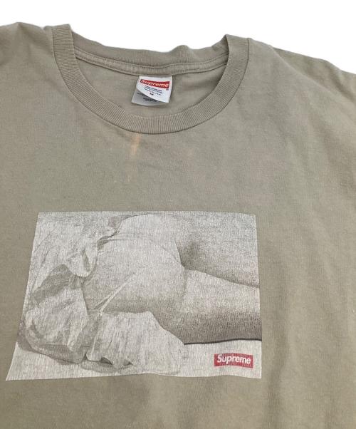SUPREME（シュプリーム）SUPREME (シュプリーム) Tシャツ 	22FW MAUDE TEE ベージュ サイズ:Mの古着・服飾アイテム