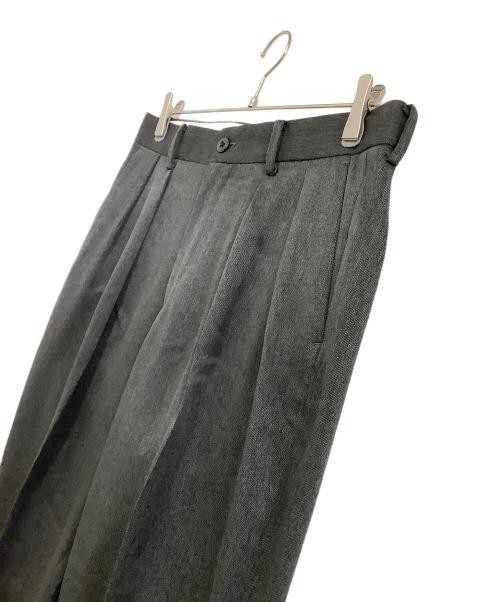 TOMORROW LAND（トゥモローランド）TOMORROW LAND (トゥモローランド) Polyester twill 2 pleat pants グレー サイズ:Mの古着・服飾アイテム