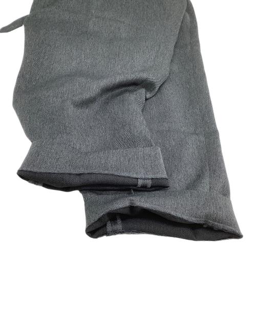 TOMORROW LAND（トゥモローランド）TOMORROW LAND (トゥモローランド) Polyester twill 2 pleat pants グレー サイズ:Mの古着・服飾アイテム