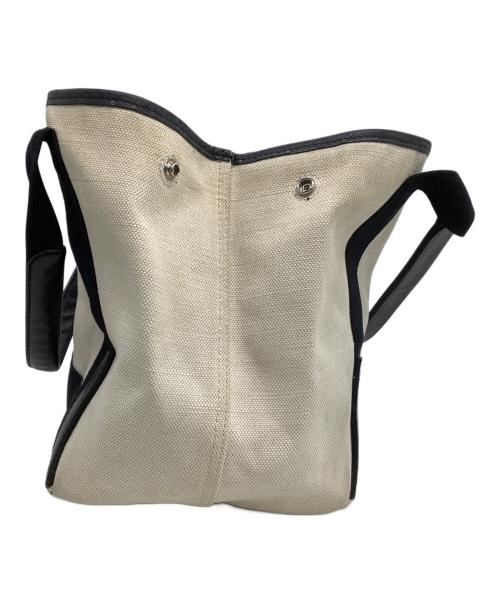 BALENCIAGA（バレンシアガ）BALENCIAGA (バレンシアガ) トートバッグ カバスS アイボリー×ブラックの古着・服飾アイテム