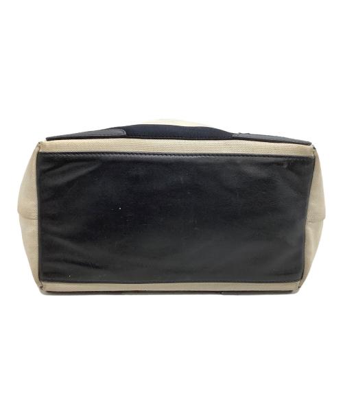 BALENCIAGA（バレンシアガ）BALENCIAGA (バレンシアガ) トートバッグ カバスS アイボリー×ブラックの古着・服飾アイテム