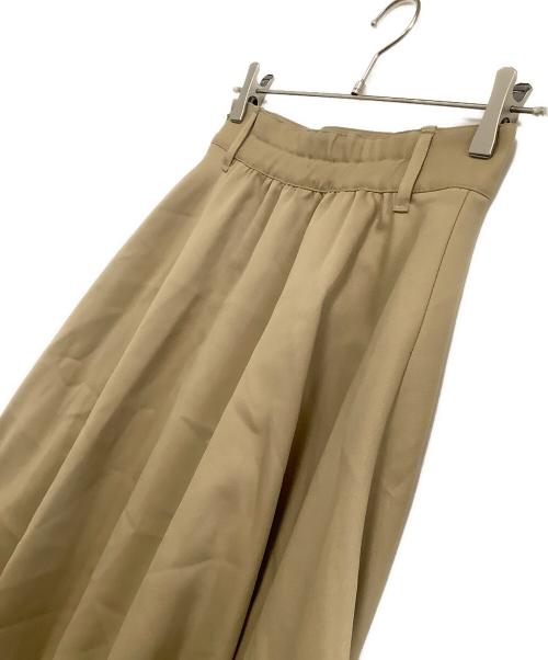 BLUE LABEL CRESTBRIDGE（ブルーレーベルクレストブリッジ）BLUE LABEL CRESTBRIDGE (ブルーレーベルクレストブリッジ) フレアスカート ベージュ サイズ:38 未使用品の古着・服飾アイテム