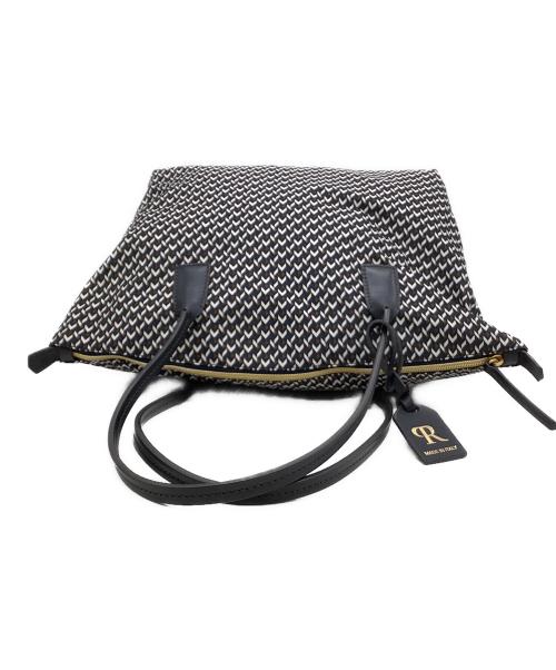 ROBERTA PIERI（ロベルタピエリ）ROBERTA PIERI (ロベルタピエリ) トートバッグ ホワイト×ブラックの古着・服飾アイテム