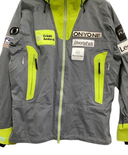 ONYONE（オンヨネ）ONYONE (オンヨネ) ANDORRA SHELL JACKET グレー×イエローの古着・服飾アイテム