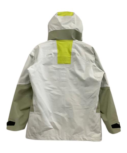 DESCENTE（デサント）DESCENTE (デサント) シェルジャケット/スキーウェア ベージュ×グレー サイズ:M 未使用品の古着・服飾アイテム