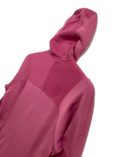 Patagonia（パタゴニア）Patagonia (パタゴニア) ジップパーカー ピトン ハイブリッドフーディ ピンク サイズ:Sの古着・服飾アイテム