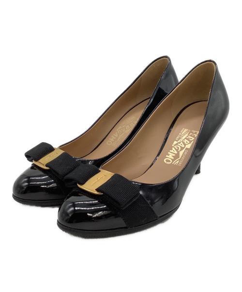 Salvatore Ferragamo（サルヴァトーレ フェラガモ）Salvatore Ferragamo (サルヴァトーレ フェラガモ) ヒールパンプス ヴァラリボン ブラック サイズ:6の古着・服飾アイテム