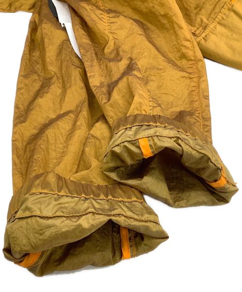 STONE ISLAND（ストーンアイランド）STONE ISLAND (ストーンアイランド) ナイロンメタルプルオーバー ブラウン サイズ:Mの古着・服飾アイテム