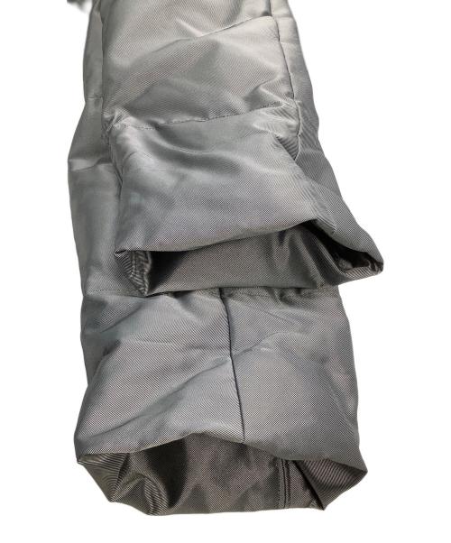 BURBERRY LONDON（バーバリーロンドン）BURBERRY LONDON (バーバリーロンドン) ダウンコート 裏地ノバチェック  シルバー サイズ:46の古着・服飾アイテム