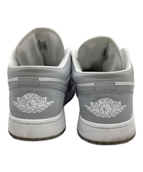 NIKE（ナイキ）NIKE (ナイキ) スニーカー AIR JORDAN 1 LOW ホワイト×グレー サイズ:28.5の古着・服飾アイテム
