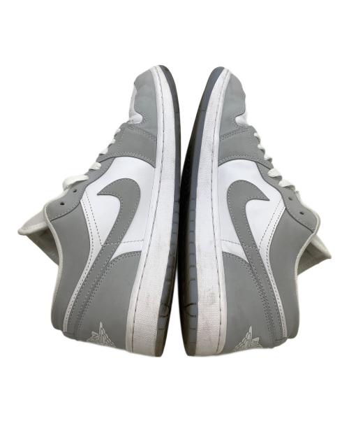 NIKE（ナイキ）NIKE (ナイキ) スニーカー AIR JORDAN 1 LOW ホワイト×グレー サイズ:28.5の古着・服飾アイテム