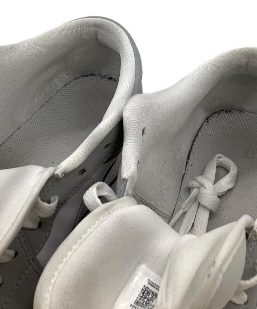 NIKE（ナイキ）NIKE (ナイキ) スニーカー AIR JORDAN 1 LOW ホワイト×グレー サイズ:28.5の古着・服飾アイテム