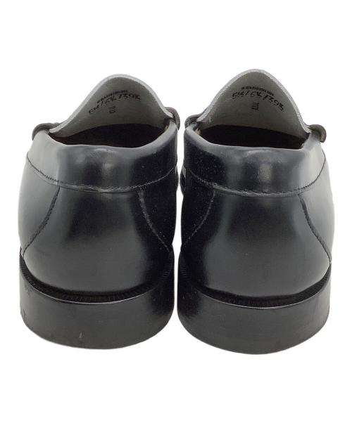 G.H.BASS（ジーエイチバス）G.H.BASS (ジーエイチバス) コインローファー ホワイト×ブラック サイズ:39 1/2の古着・服飾アイテム