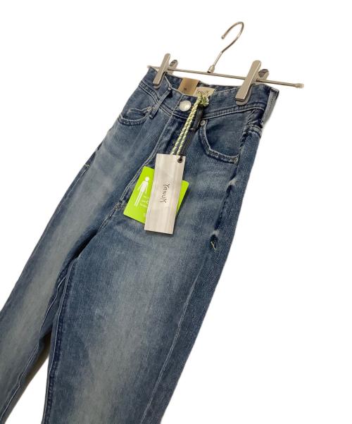 YANUK（ヤヌーク）YANUK (ヤヌーク) デニムパンツ　LOUISE (Straight) グレー サイズ:22 未使用品の古着・服飾アイテム