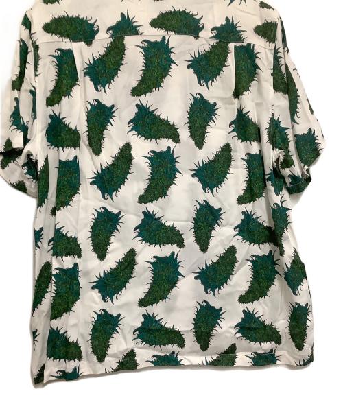 NEAT ALOHA（ニートアロハ）NEAT ALOHA (ニートアロハ) 開襟シャツ 総柄 ホワイト×グリーン サイズ:Mの古着・服飾アイテム