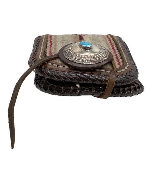 LUCKY JOHN（ラッキージョン）LUCKY JOHN (ラッキージョン) 2つ折り財布 オルテガ柄 ブラウン×アイボリーの古着・服飾アイテム