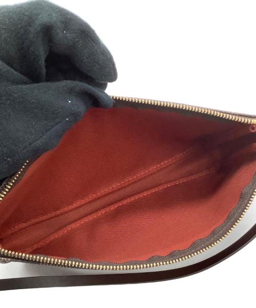 LOUIS VUITTON（ルイ ヴィトン）LOUIS VUITTON (ルイ ヴィトン) ハンドポーチ ダミエ ポシェット・アクセソワール ブラウンの古着・服飾アイテム