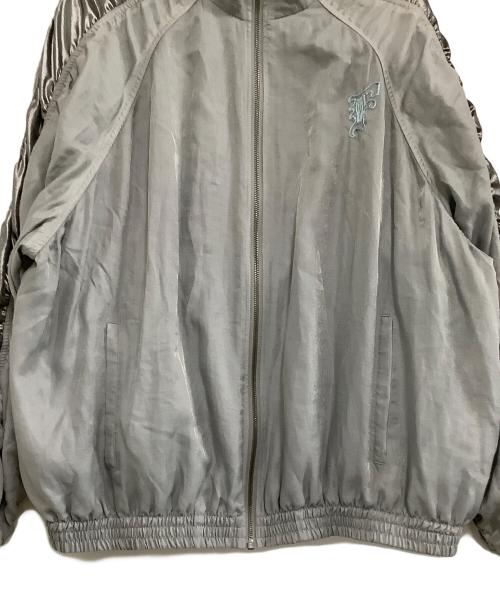 FACETASM（ファセッタズム）FACETASM (ファセッタズム) METALLIC TRACK JACKET　25SS グレー サイズ:3の古着・服飾アイテム