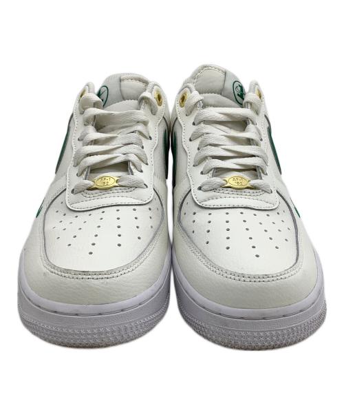 NIKE（ナイキ）NIKE (ナイキ) ローカットスニーカー Air Force 1 Low 40th Anniversary ホワイト×グリーン サイズ:26の古着・服飾アイテム