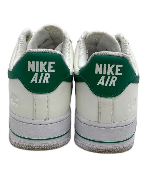 NIKE（ナイキ）NIKE (ナイキ) ローカットスニーカー Air Force 1 Low 40th Anniversary ホワイト×グリーン サイズ:26の古着・服飾アイテム
