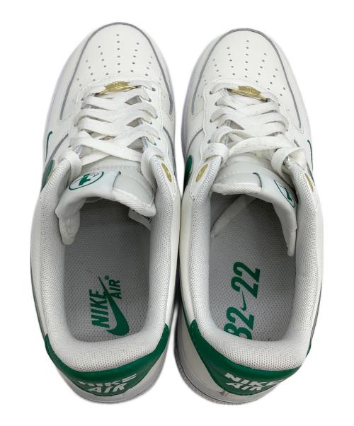 NIKE（ナイキ）NIKE (ナイキ) ローカットスニーカー Air Force 1 Low 40th Anniversary ホワイト×グリーン サイズ:26の古着・服飾アイテム