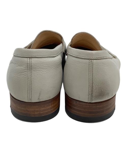 三陽山長（サンヨウヤマチョウ）三陽山長 (サンヨウヤマチョウ) ヒールローファー グレー サイズ:6 1/2の古着・服飾アイテム