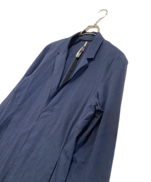 ARC'TERYX VEILANCE（アークテリクス ヴェイランス）ARC'TERYX VEILANCE (アークテリクス ヴェイランス) コート Doeln Coat ネイビー サイズ:Mの古着・服飾アイテム