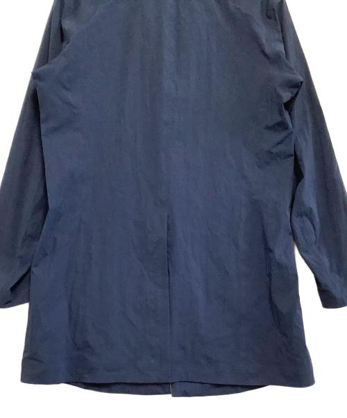 ARC'TERYX VEILANCE（アークテリクス ヴェイランス）ARC'TERYX VEILANCE (アークテリクス ヴェイランス) コート Doeln Coat ネイビー サイズ:Mの古着・服飾アイテム