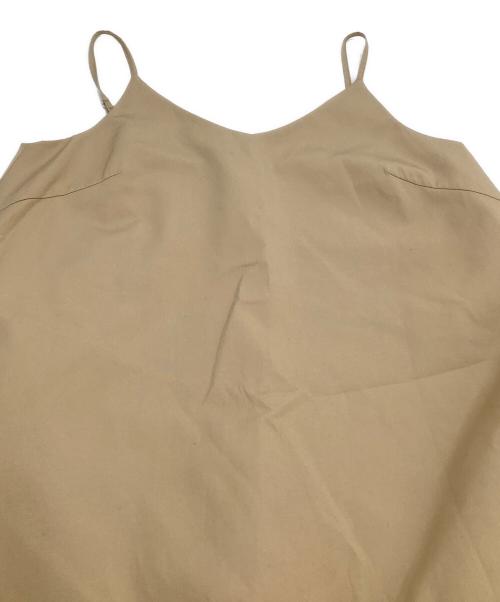 CLANE（クラネ）CLANE (クラネ) キャミソールワンピース 	VOLUME GATHER CAMISOLE DRESS ベージュ サイズ:1 未使用品の古着・服飾アイテム