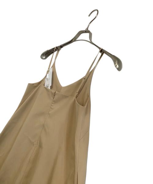 CLANE（クラネ）CLANE (クラネ) キャミソールワンピース 	VOLUME GATHER CAMISOLE DRESS ベージュ サイズ:1 未使用品の古着・服飾アイテム