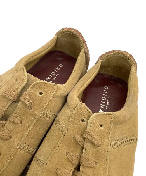 CLARKS（クラークス）CLARKS (クラークス) ローカットスニーカー ミリガン キャメル サイズ:25.5の古着・服飾アイテム