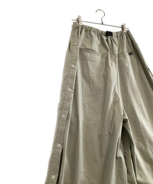 GRAMICCI（グラミチ）GRAMICCI (グラミチ) F/CE. (エフシーイー) WIDE TECH CULOTTE カーキ サイズ:Mの古着・服飾アイテム